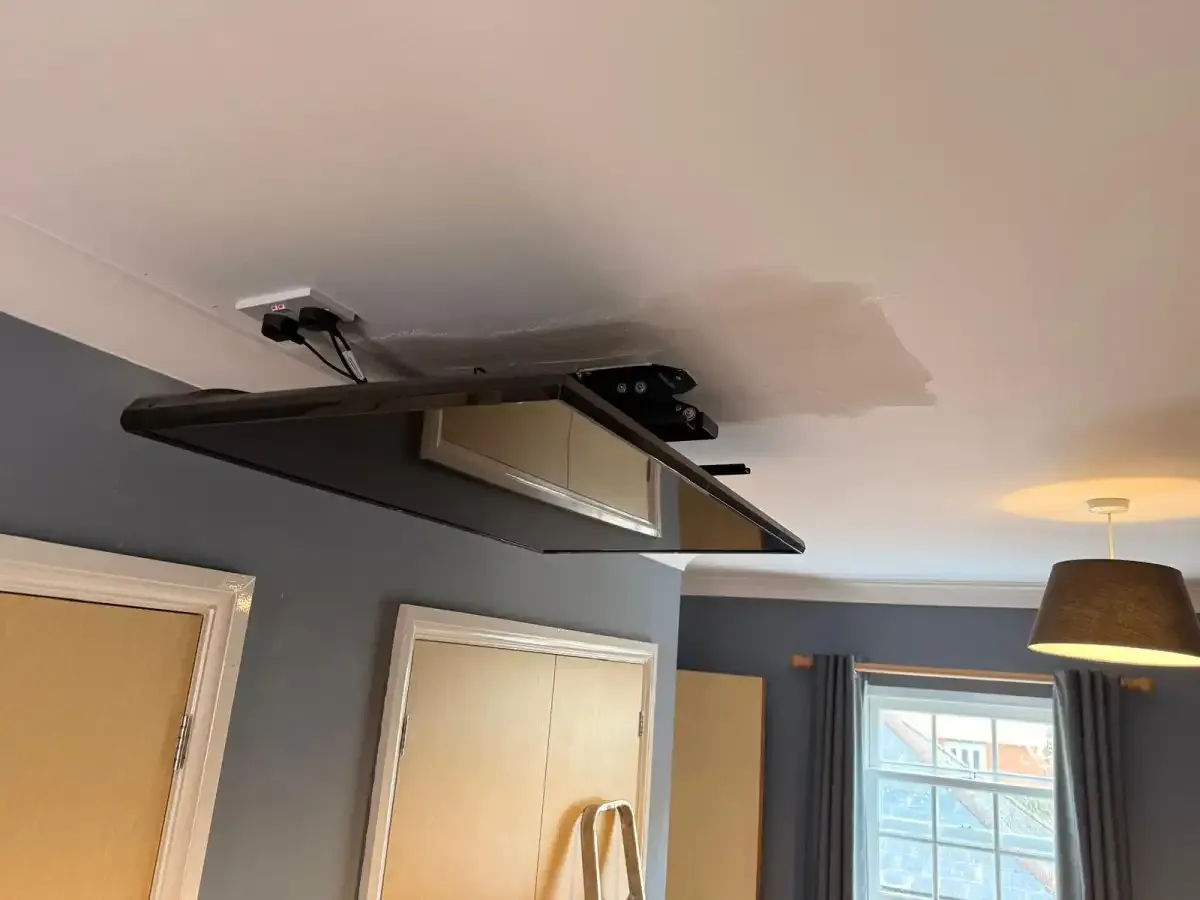 Motorised ceiling mount, Chelmsford